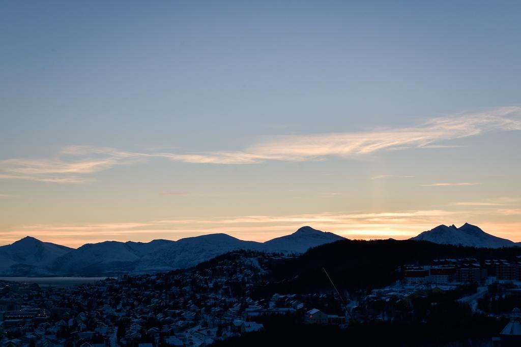 Pingvinhotellet Unn Tromsø Dış mekan fotoğraf